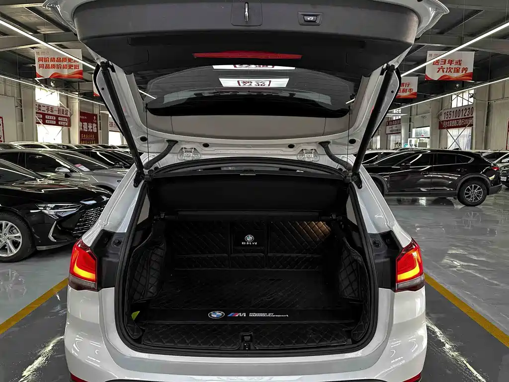 BMW X1 — фото 17
