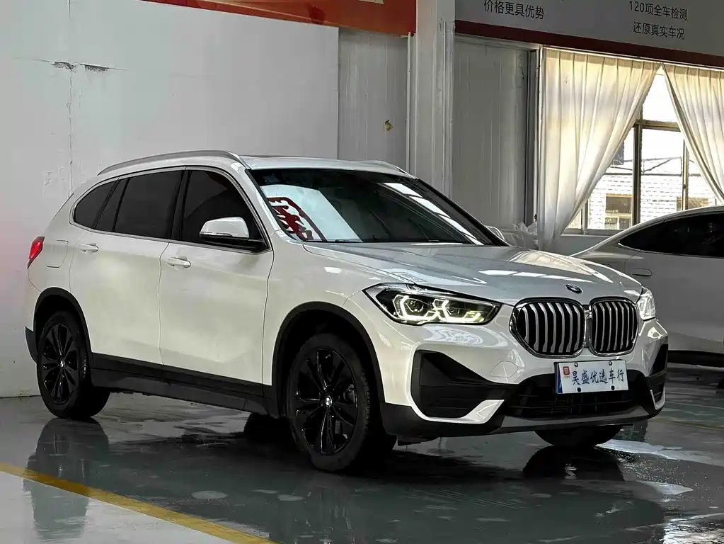 BMW X1 — фото 3