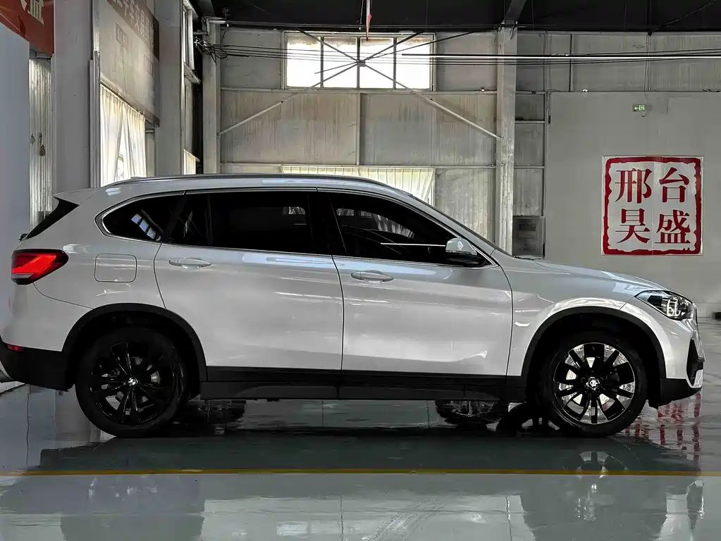 BMW X1 — фото 4