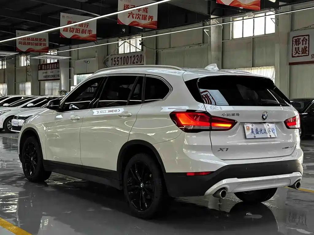 BMW X1 — фото 6