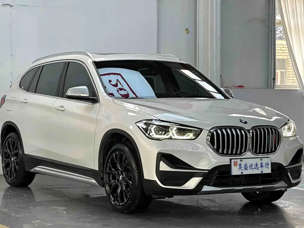 BMW X1 — фото 3