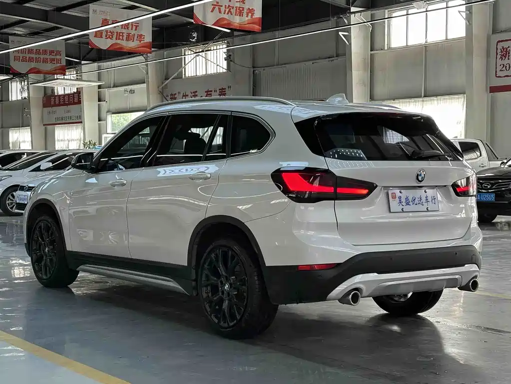 BMW X1 — фото 6