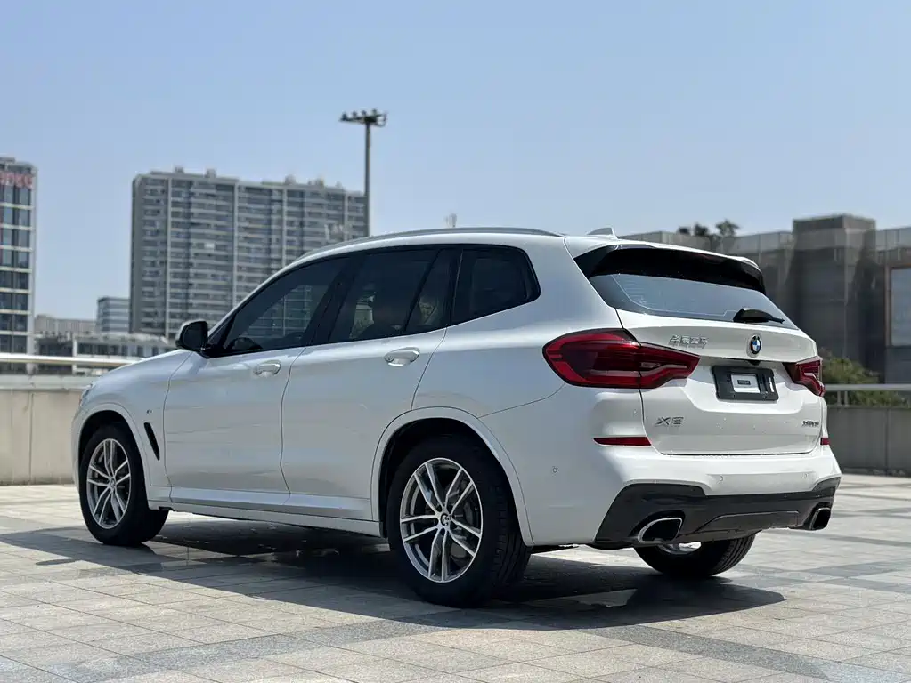 BMW X3 — фото 2