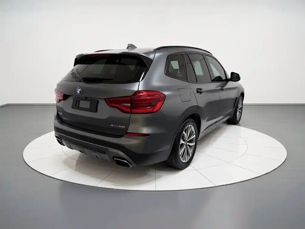 BMW X3 — фото 5
