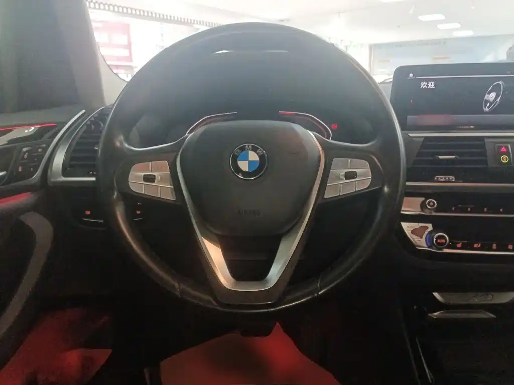 BMW X3 — фото 7