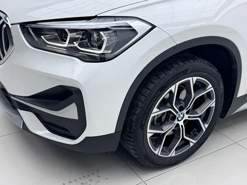 BMW X1 — фото 4