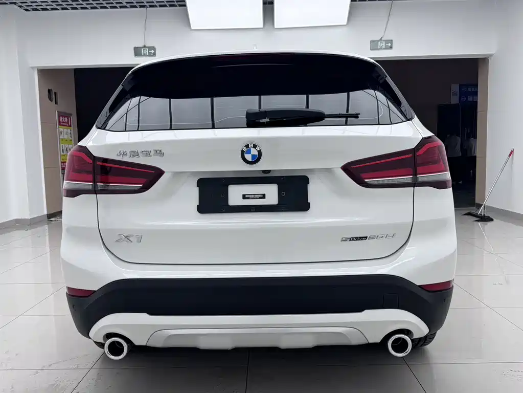 BMW X1 — фото 6