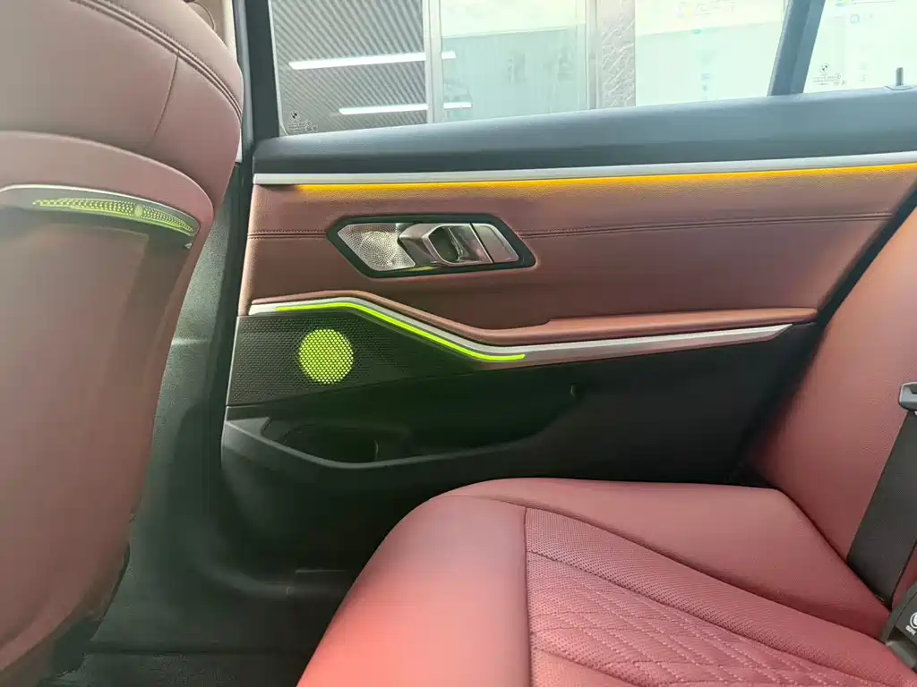 BMW 3 Series — фото 10