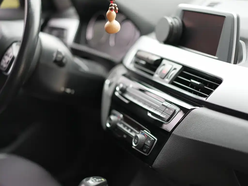BMW X1 — фото 14