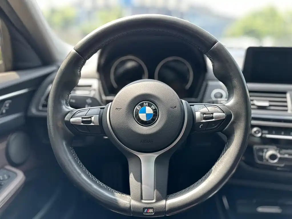 BMW 1 Series — фото 19