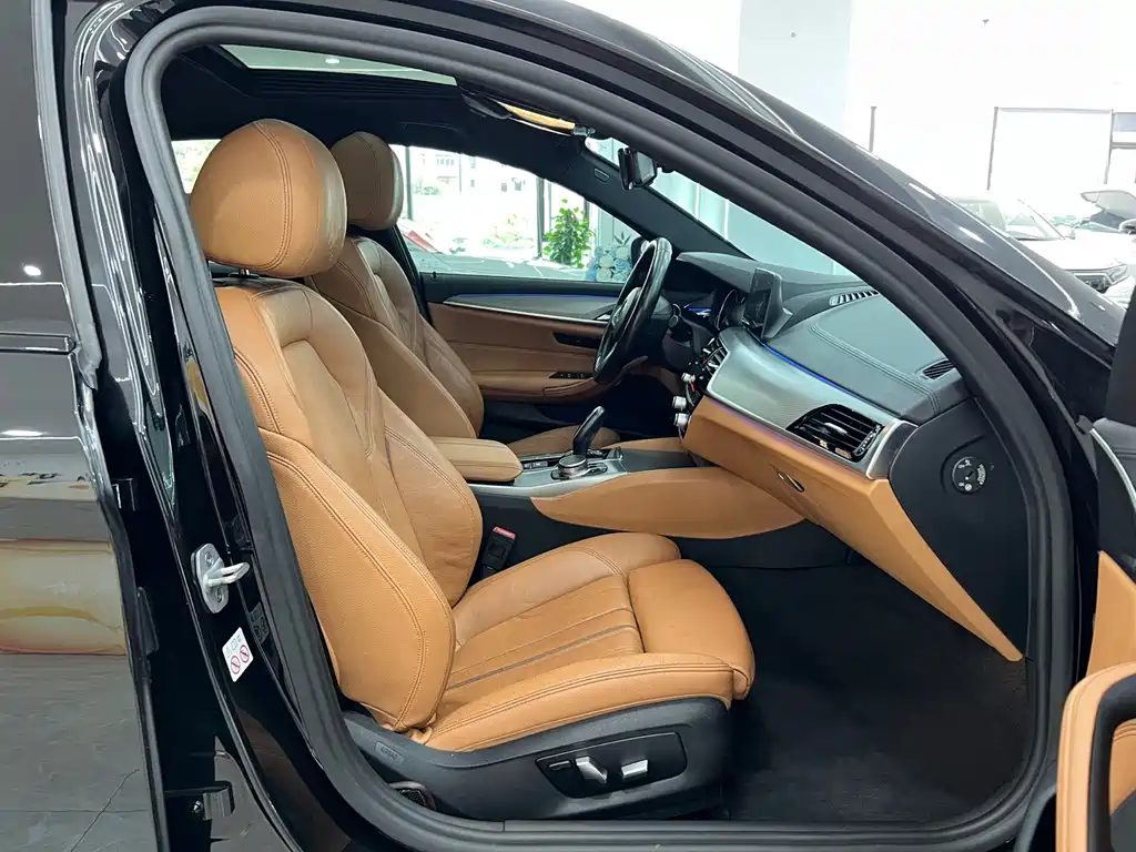 BMW 5 Series (Import) — фото 10