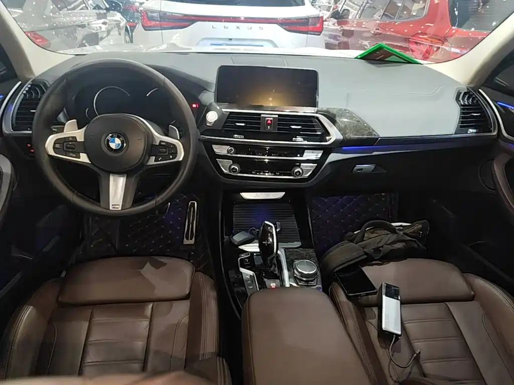 BMW X3 — фото 10