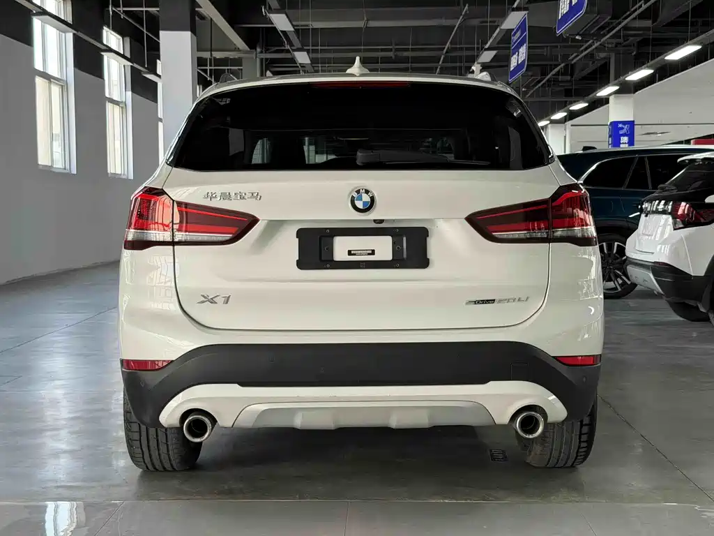 BMW X1 — фото 2