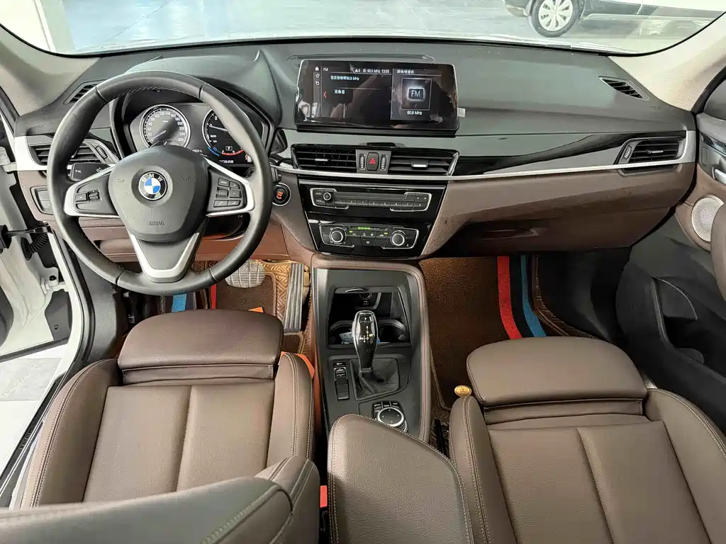 BMW X1 — фото 3