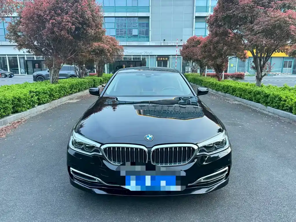 BMW 5 Series New Energy — фото 2