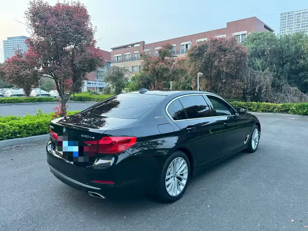BMW 5 Series New Energy — фото 4
