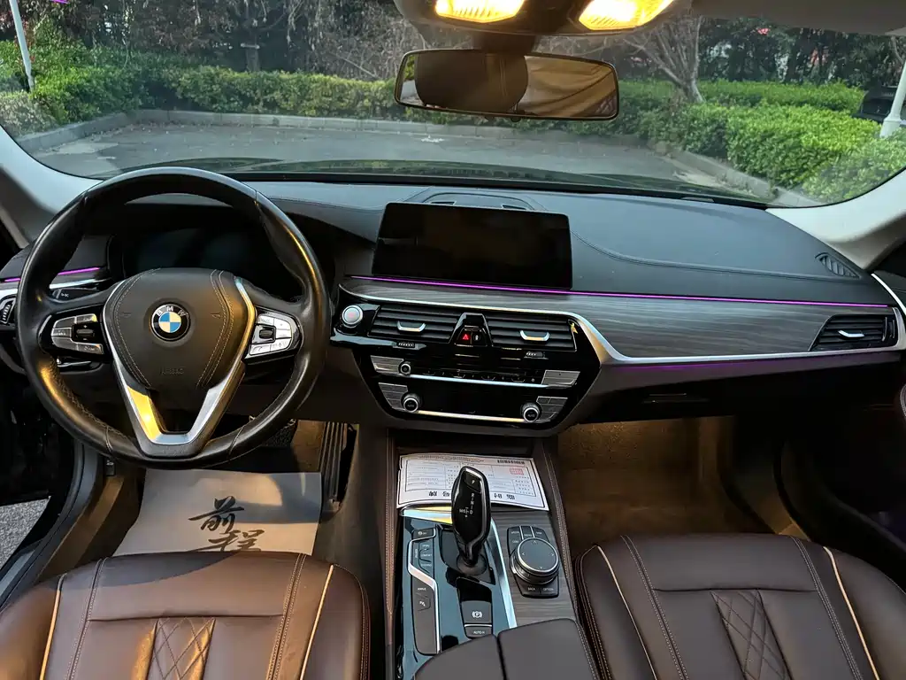 BMW 5 Series New Energy — фото 9