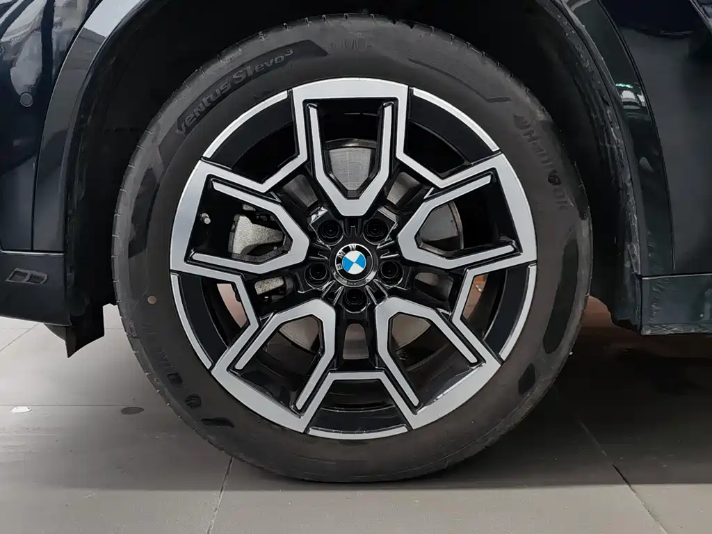BMW X1 — фото 15