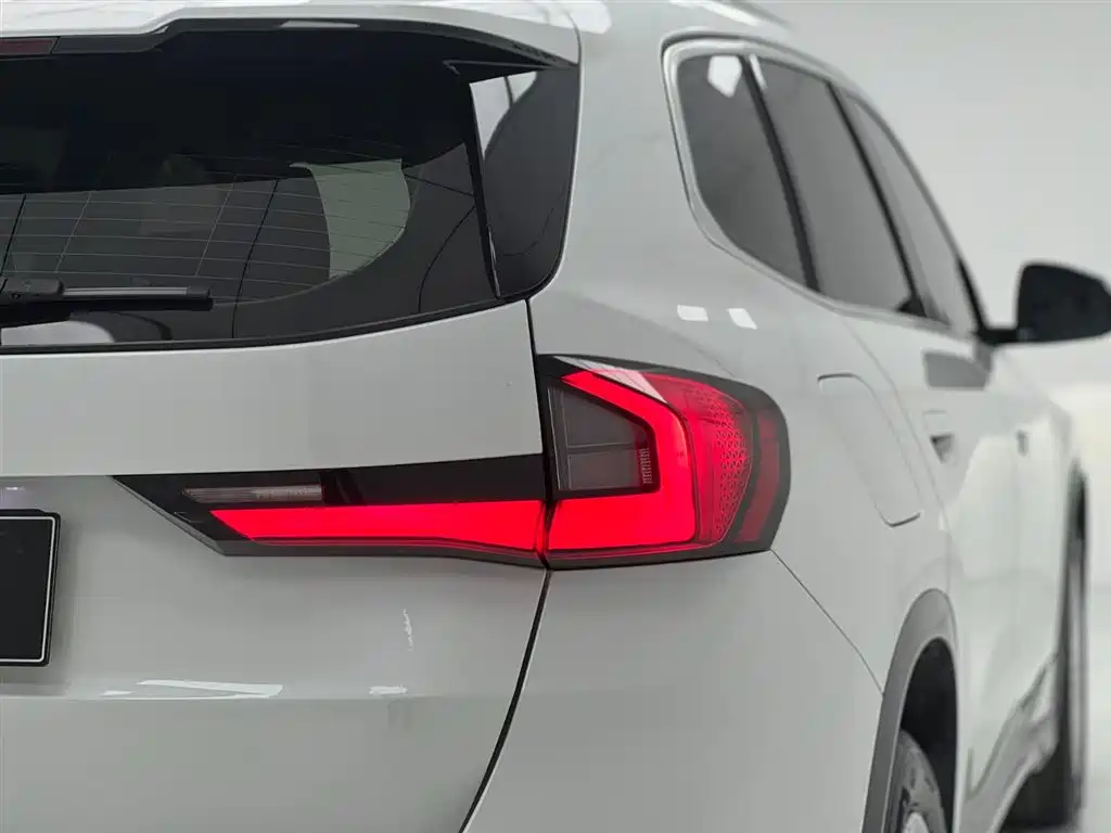 BMW X1 — фото 20