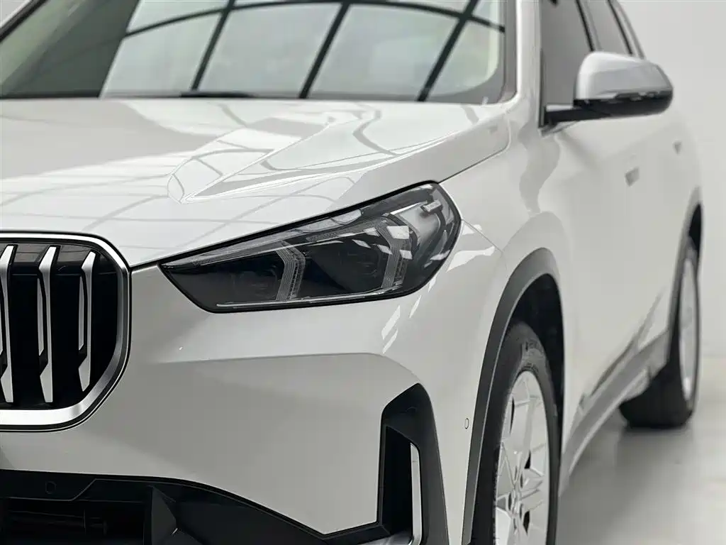 BMW X1 — фото 4