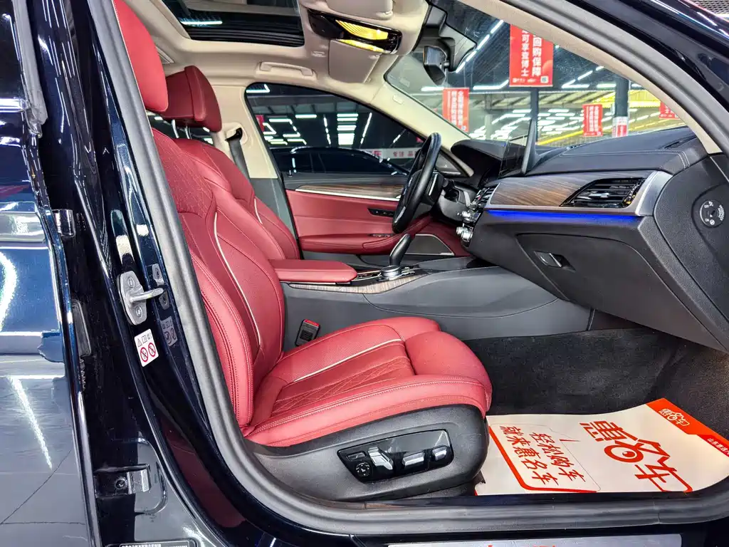 BMW 5 Series — фото 10