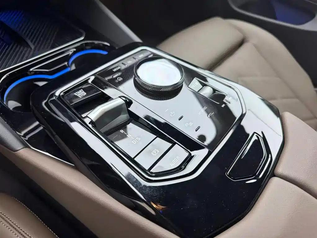 BMW 5 Series (Import) — фото 11