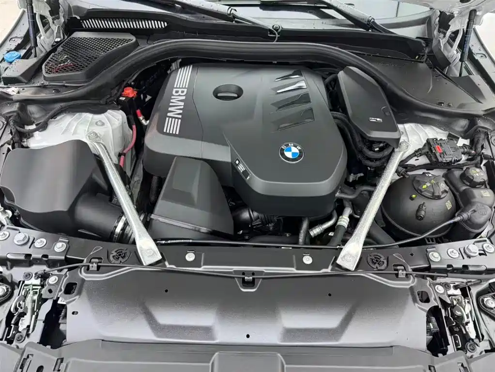 BMW 5 Series (Import) — фото 17