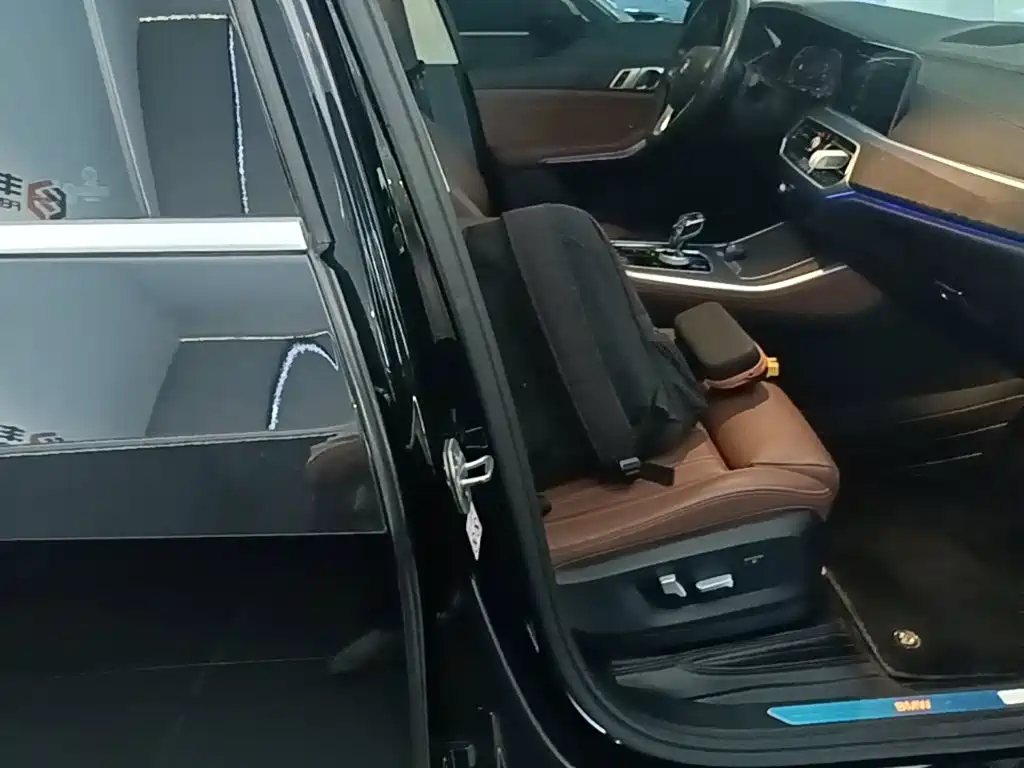 BMW X5 (Import) — фото 25