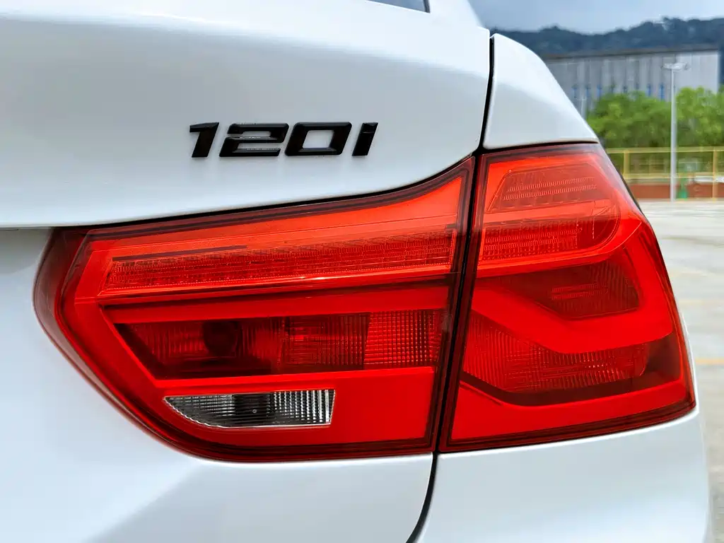 BMW 1 Series — фото 11