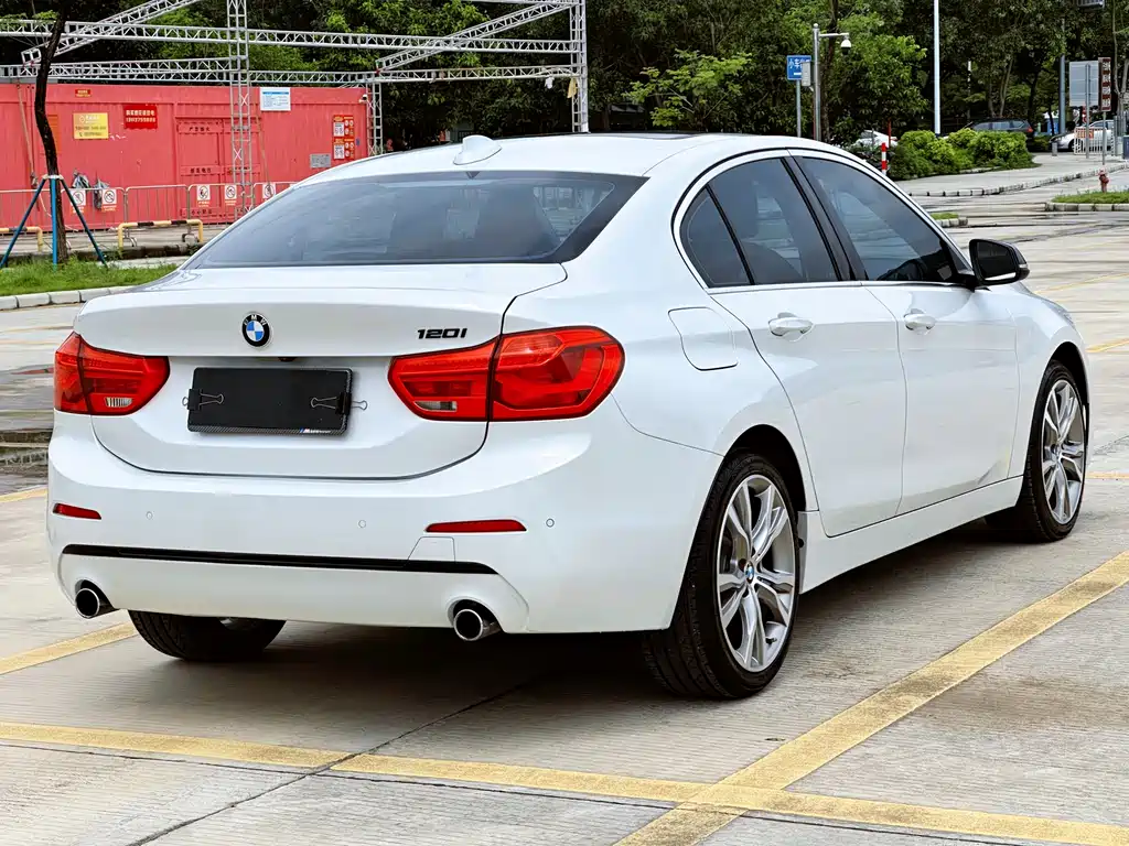 BMW 1 Series — фото 39