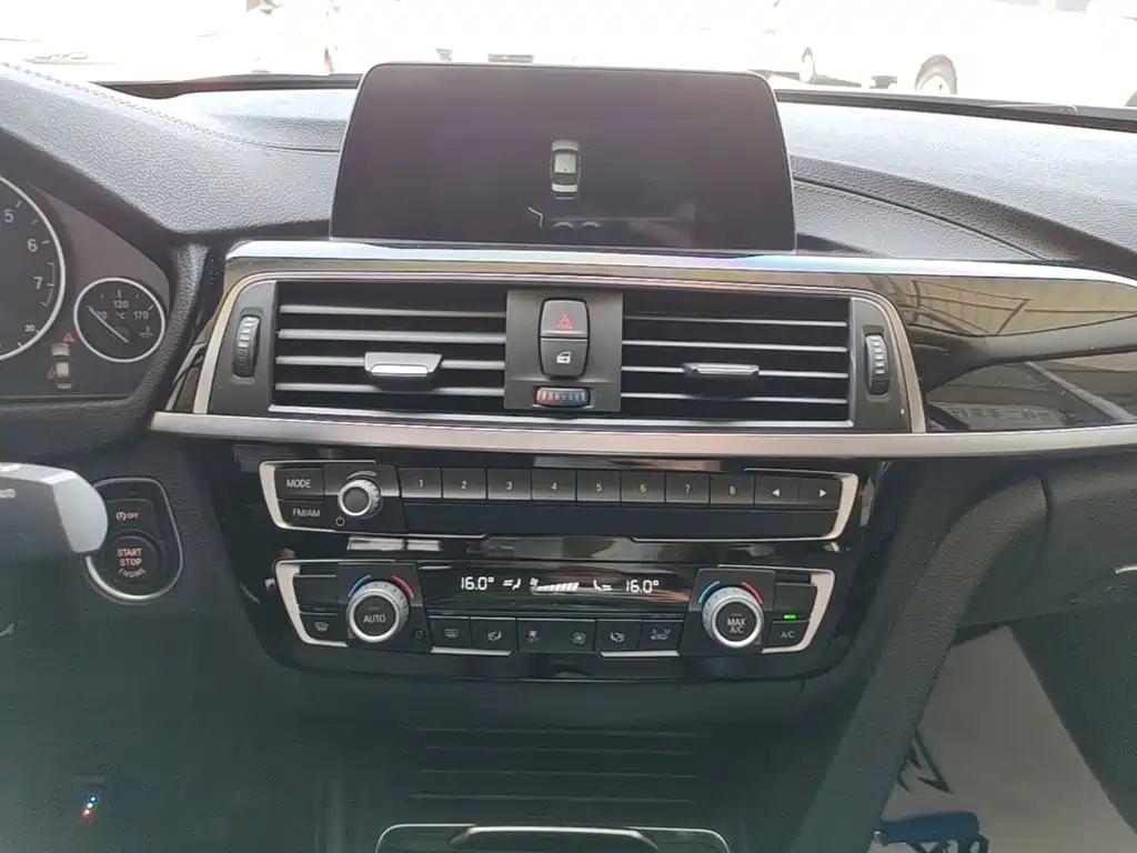 BMW 3 Series — фото 13