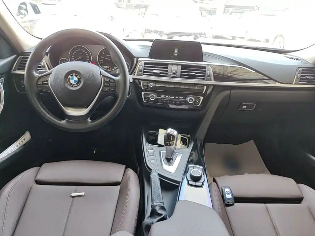 BMW 3 Series — фото 10