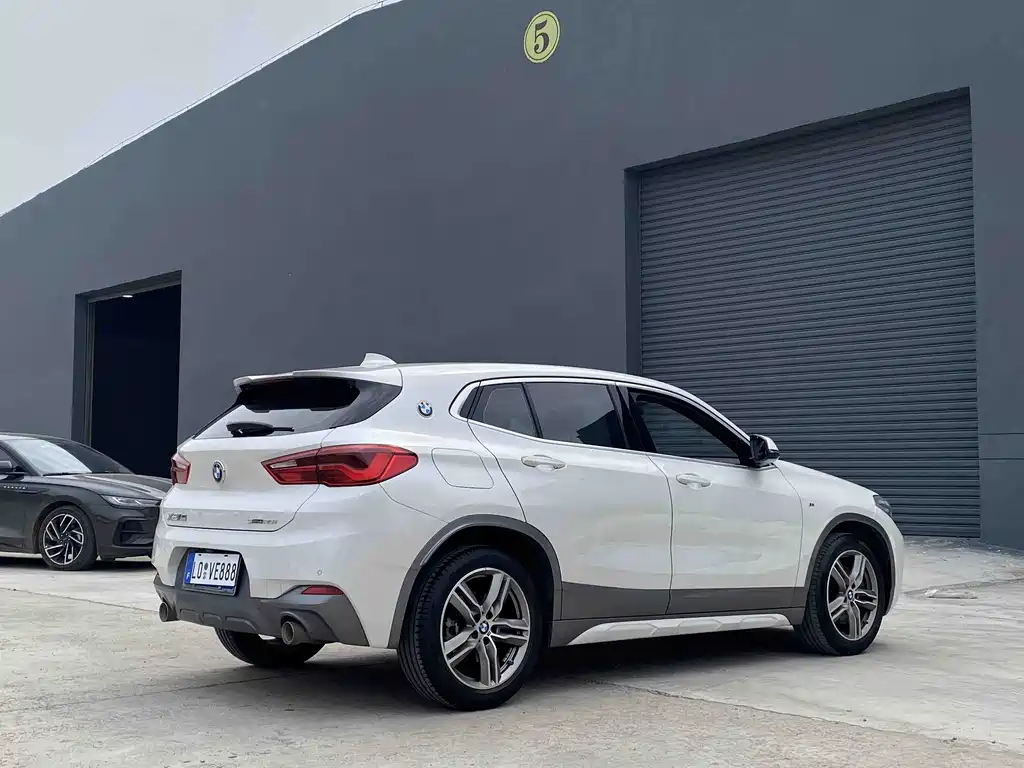 BMW X2 — фото 8