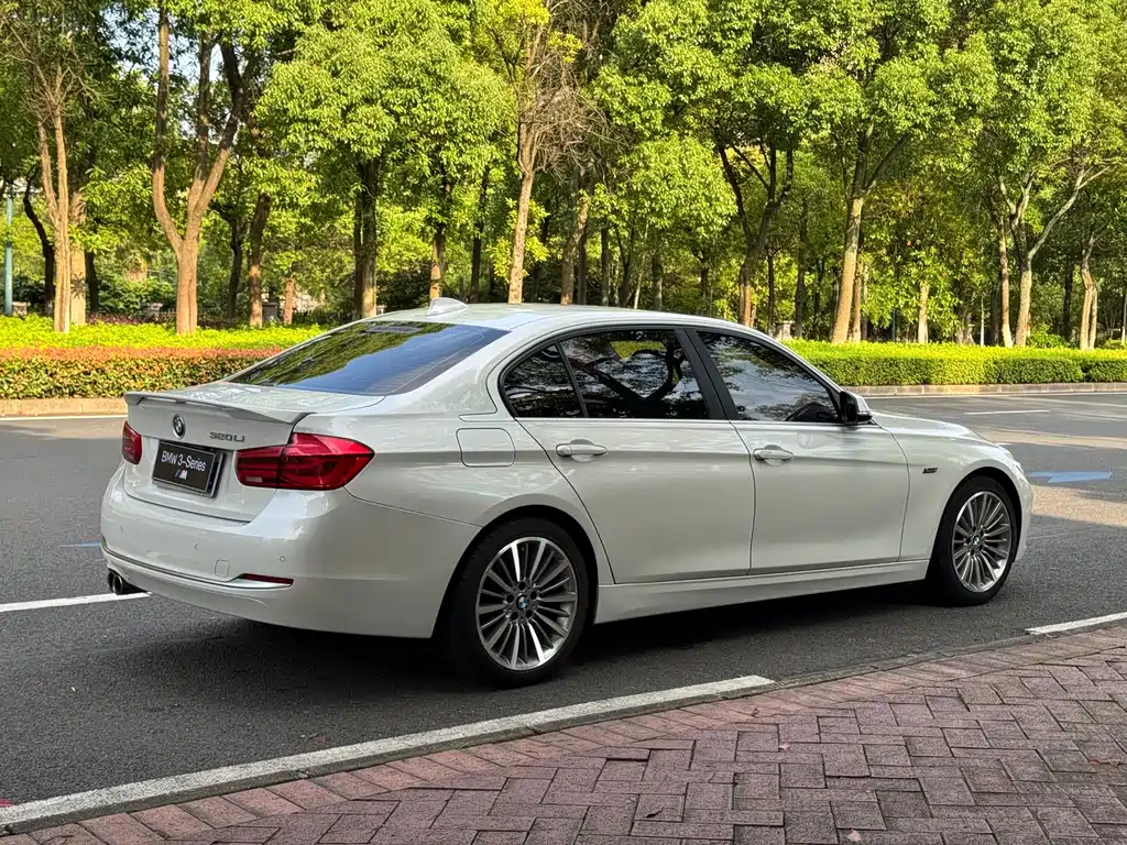 BMW 3 Series — фото 8