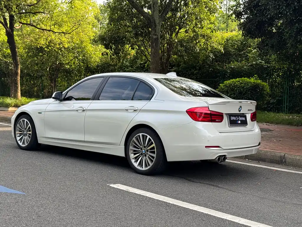 BMW 3 Series — фото 9