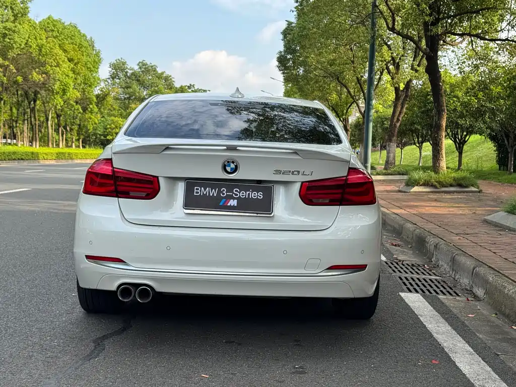 BMW 3 Series — фото 10
