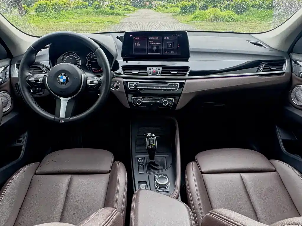 BMW X1 — фото 11