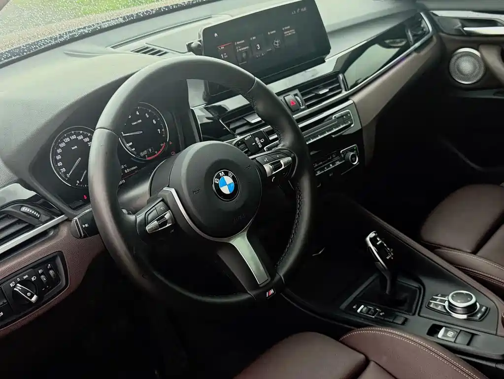 BMW X1 — фото 18