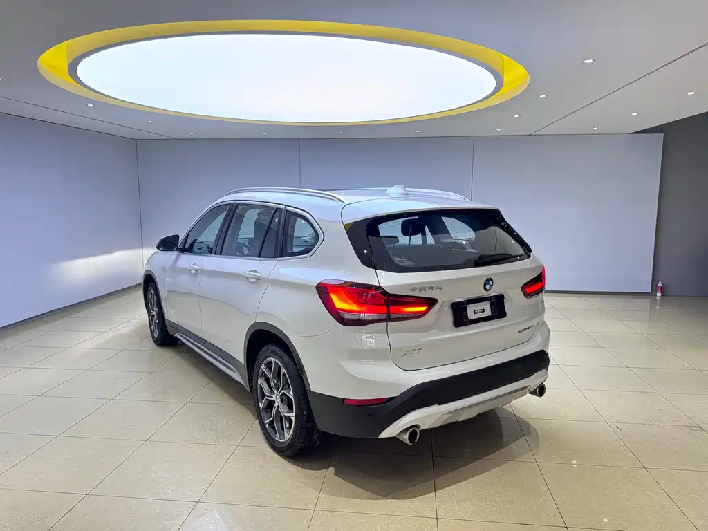 BMW X1 — фото 6