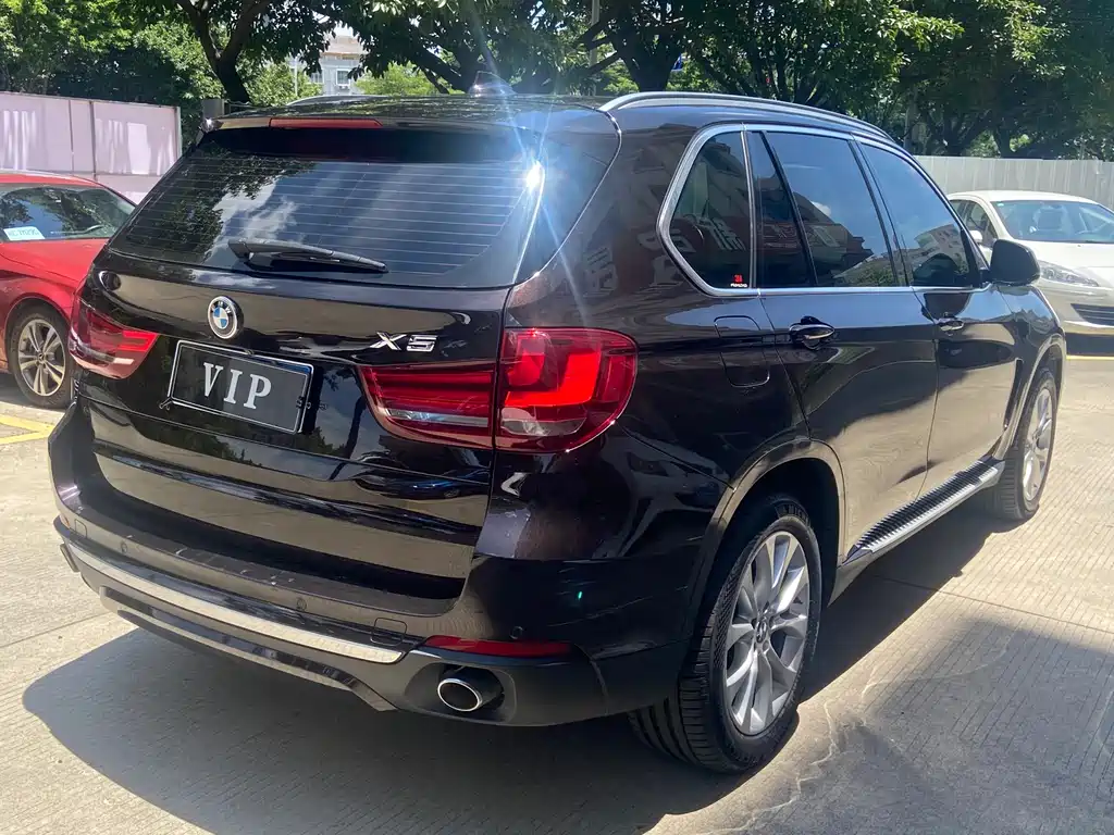 BMW X5 (Import) — фото 4