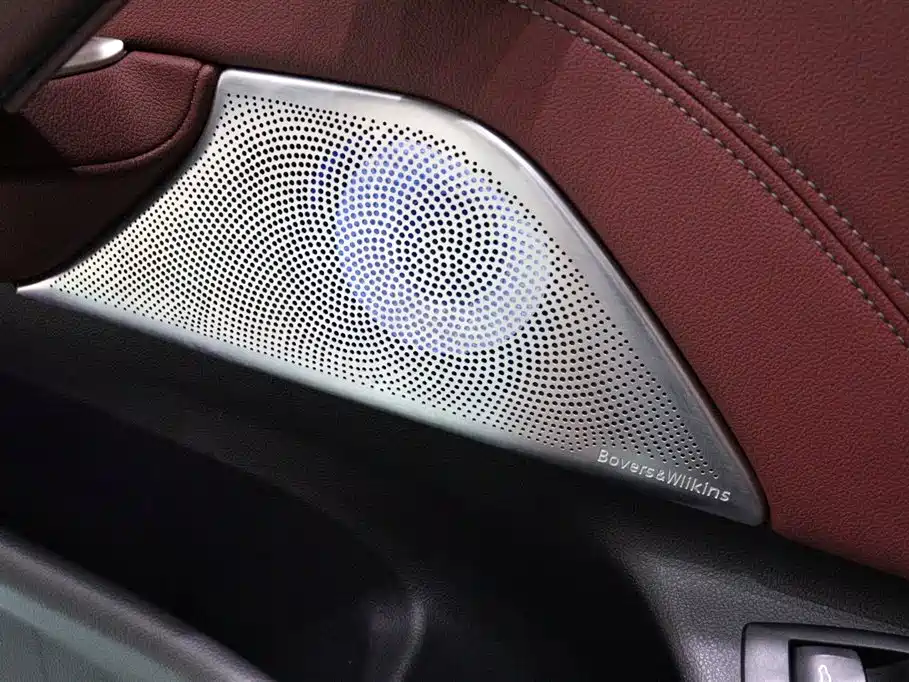 BMW 5 Series New Energy — фото 19