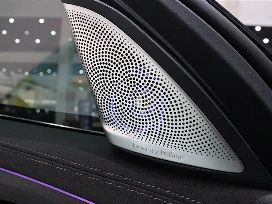BMW 5 Series New Energy — фото 20