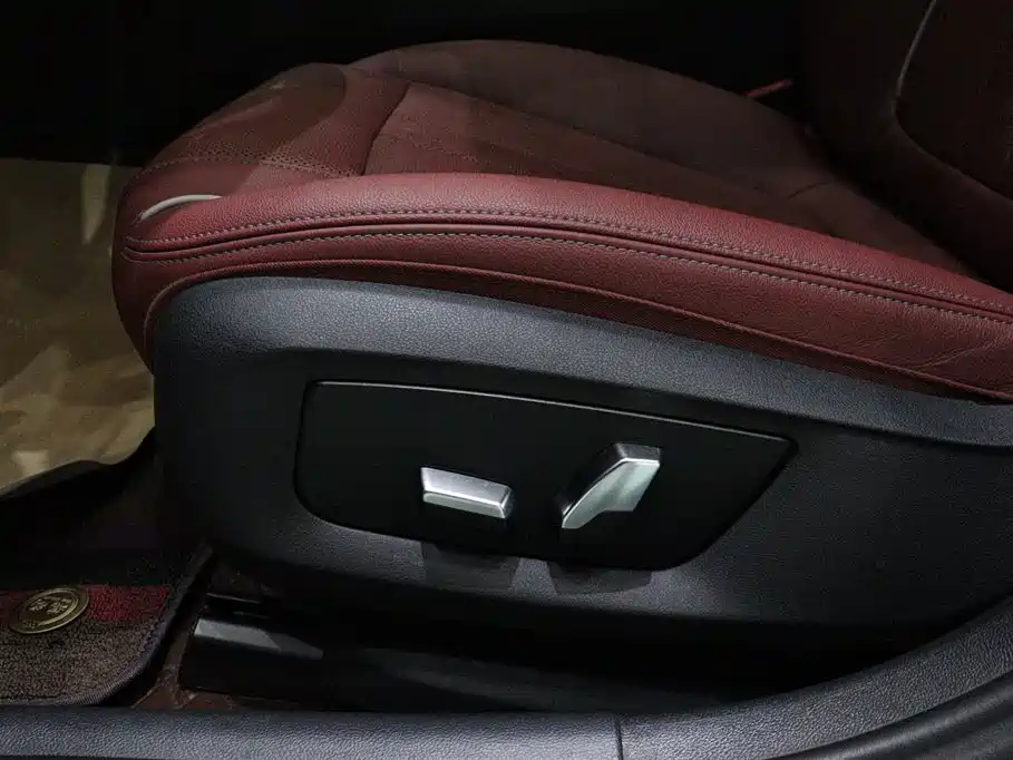 BMW 5 Series New Energy — фото 21