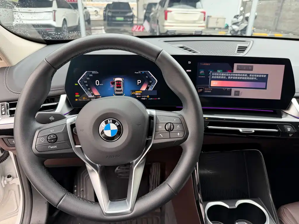 BMW X1 — фото 10
