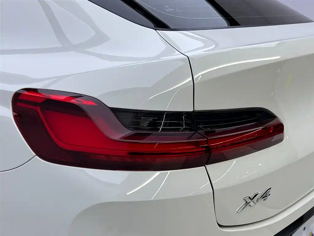 BMW X4 — фото 11