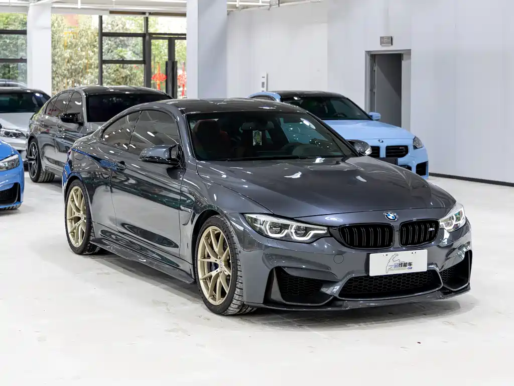 BMW M4 — фото 3