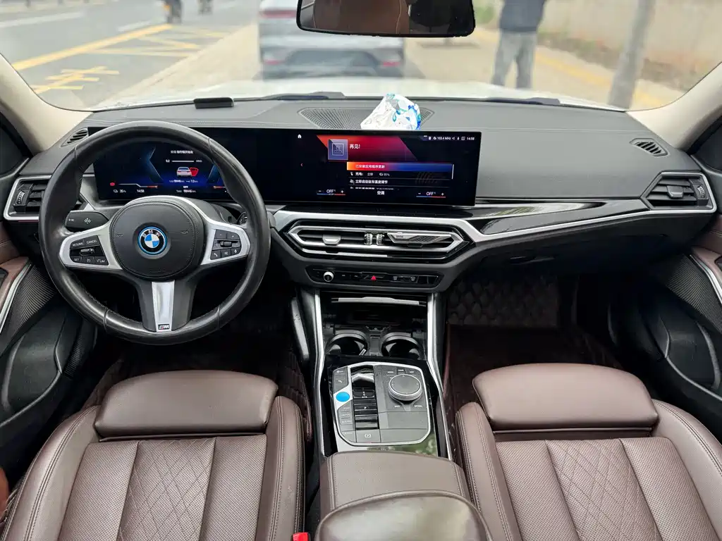 BMW i3 — фото 13