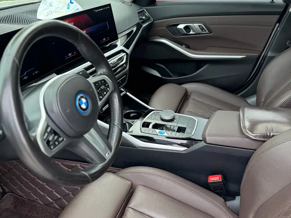 BMW i3 — фото 9