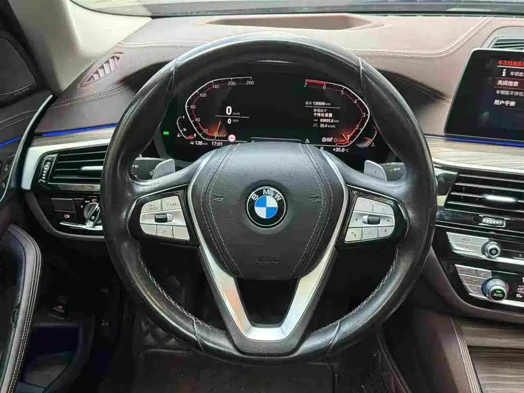 BMW 5 Series — фото 6