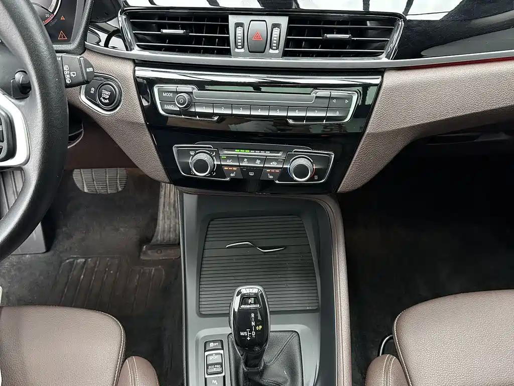 BMW X1 — фото 14